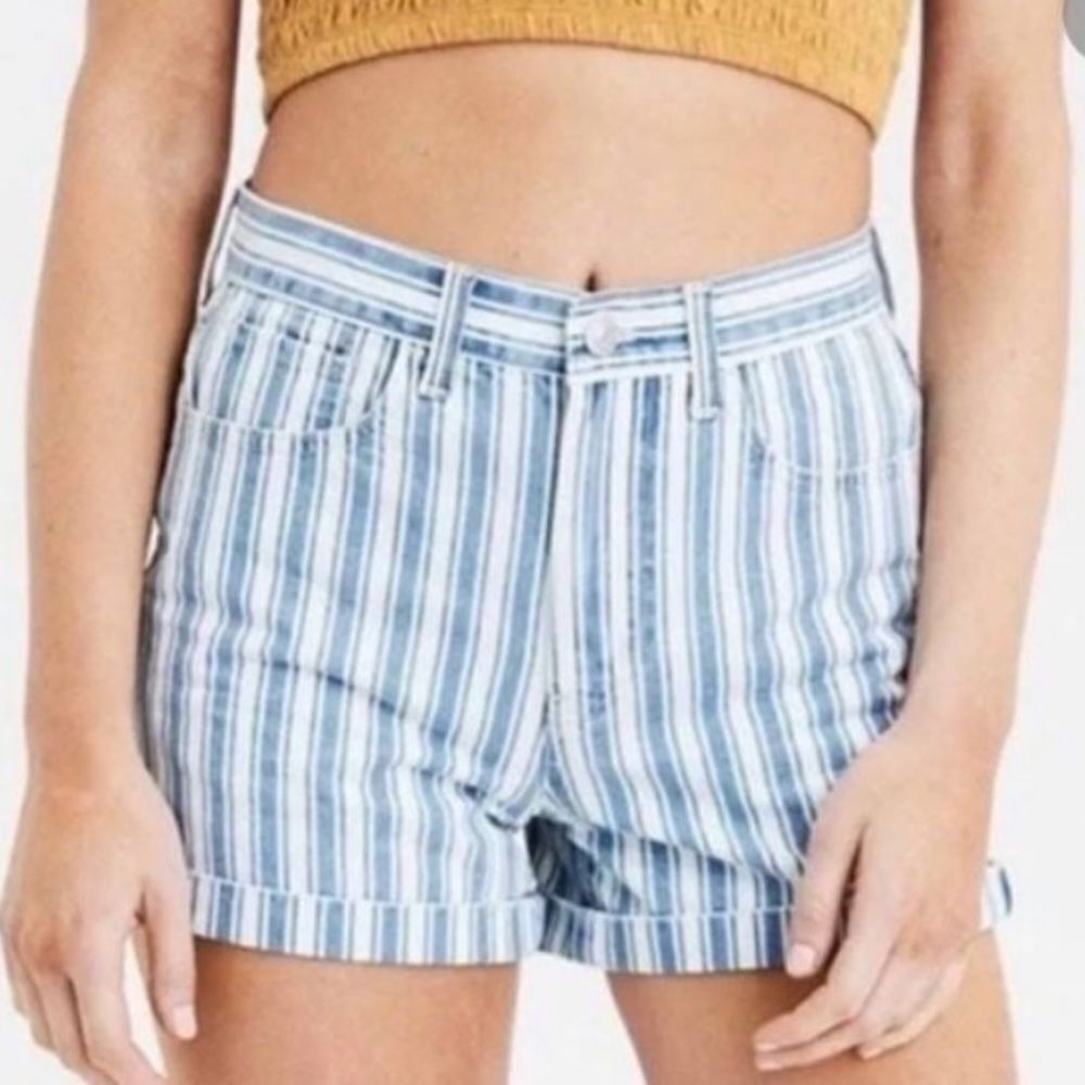 AMERICAN EAGLE Striped Mom Shorts